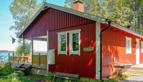 Two-Bedroom Holiday Home
