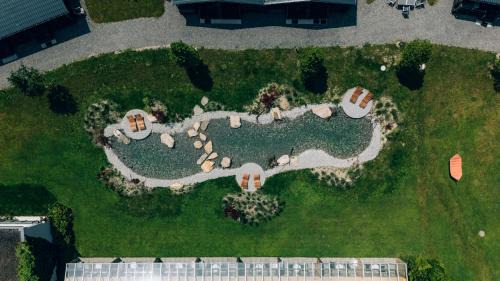 "Yellow Snail" - Glamping Lodge