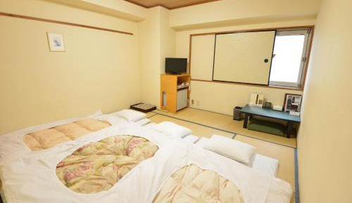 Japanese-Style Room