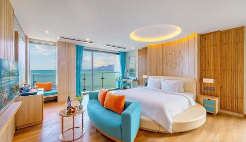 King Suite with Ocean View
