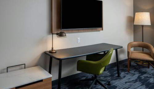 Queen Suite with Two Queen Beds and City View