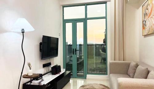 Two-Bedroom Deluxe Apartment with Balcony