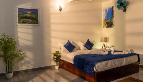 Deluxe Double Room (2 Adults + 1 Child)