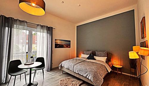 Studio Apartment with One Double Bed