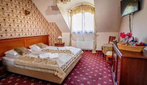 Double Room with Mountain View