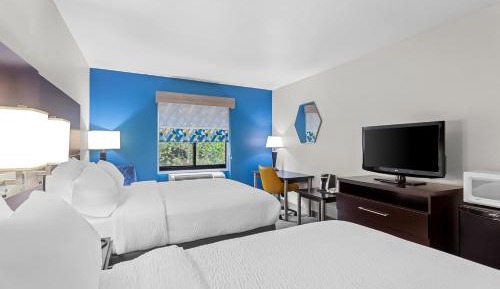 Standard Queen Room with Two Queen Beds