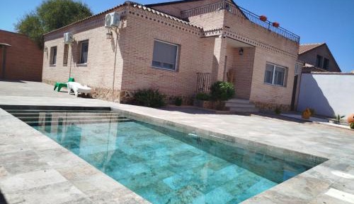 Four-Bedroom Holiday Home