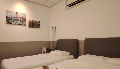 Triple Room with Shared Bathroom