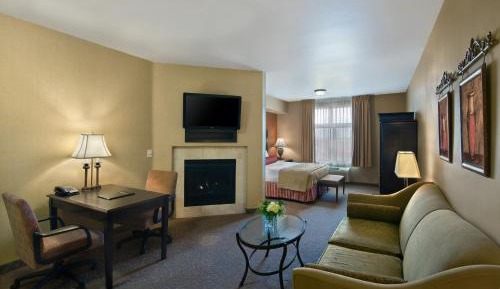 Extended Stay King Suite Kitchenette Sleeper Sofa