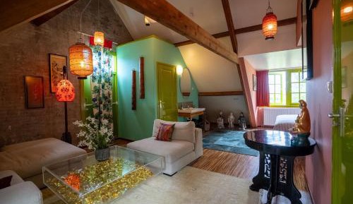 Suite with Garden View