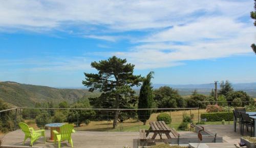 Three-Bedroom Vacation Home 