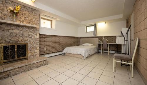 Standard Double Room with Shared Bathroom