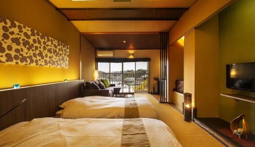 Japanese-Style Room with Ocean View (8 Tatami Mats + Twin Beds)