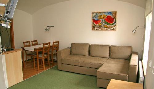 Apartment (4 Adults)