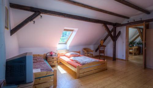 Quadruple Room with Private Bathroom