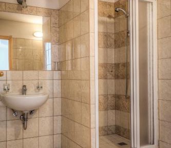 Quadruple Room with Private Bathroom