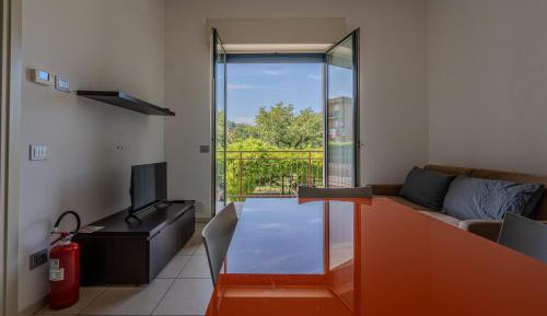 One-Bedroom Apartment with Balcony