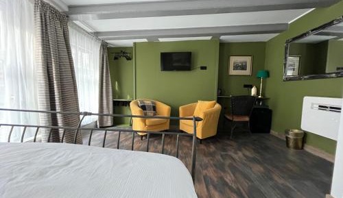 Large Double Ensuite Room