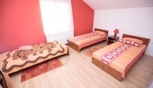 Comfort Triple Room with Shower