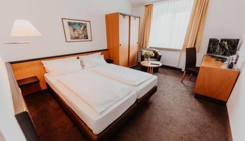 Small Double or Twin Room