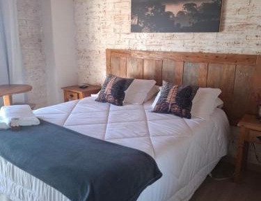 Deluxe Room with Hot Tub