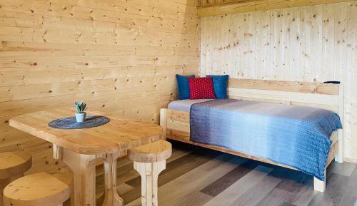 One-Bedroom Holiday Home