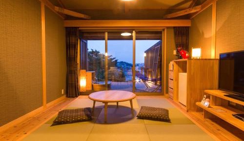 Detached Guestroom with Open-Air Bath and Ocean View “Kita”