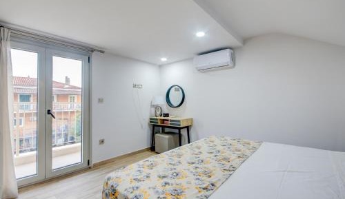 Apartment with View and Balcony