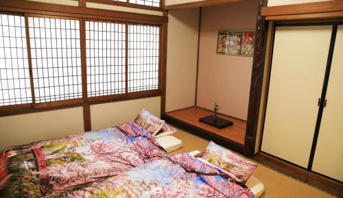 Japanese-Style Room