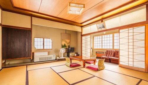 Japanese-Style Room