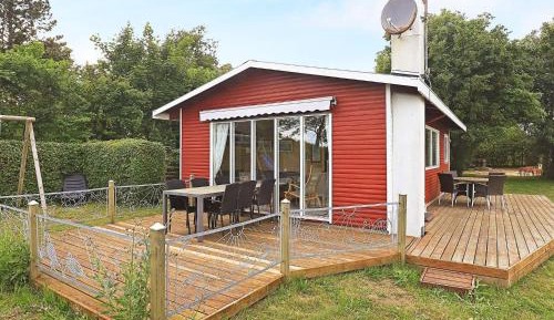 Two-Bedroom Holiday Home