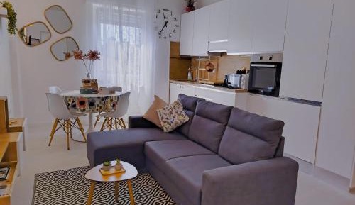 Apartment with Park View