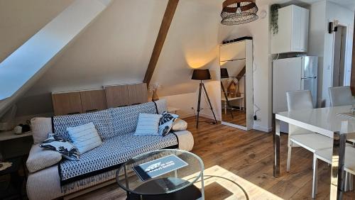 Superior One-Bedroom Apartment