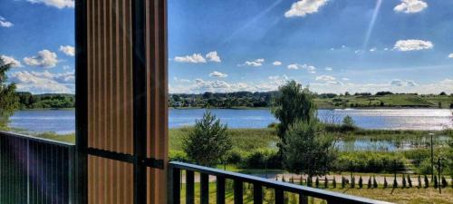 Apartment with Lake View