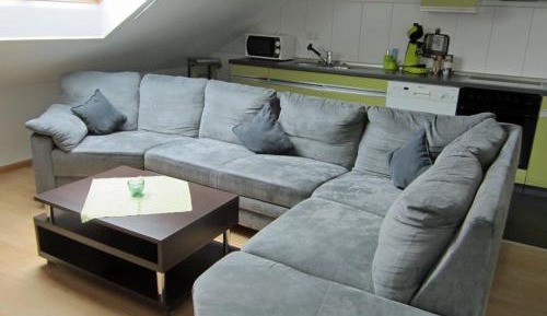 Two-Bedroom Apartment (4-5 Adults)