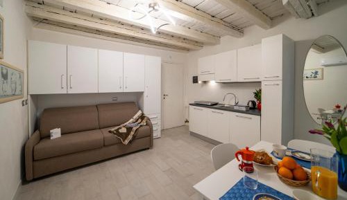 King Studio with Sofa Bed