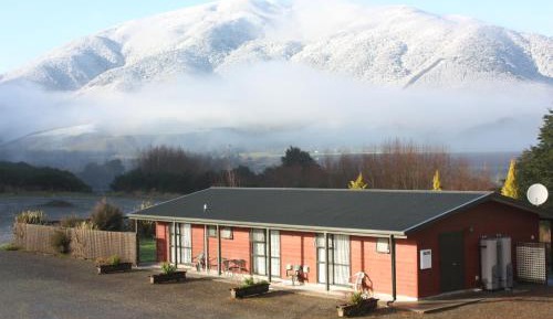 Double or Twin Room with Mountain View