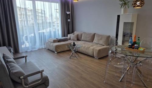 One-Bedroom Apartment with Balcony