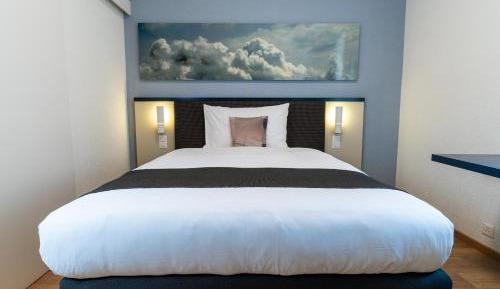 Single Room with Double Bed