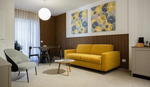 Two-Bedroom Deluxe Apartment