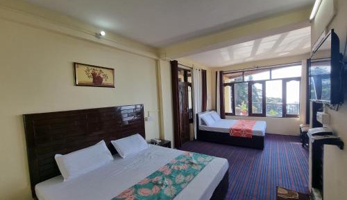 Family Room with Mountain View