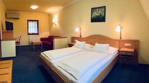 Standard King Room