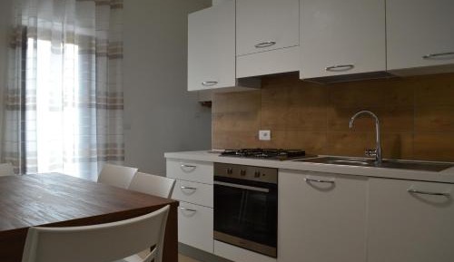 Two-Bedroom Apartment with Mountain View