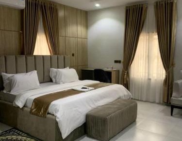 Superior King Room