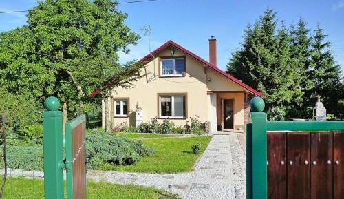 Three-Bedroom Vacation Home 