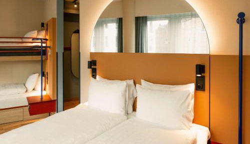 Queen Room- Four Adults