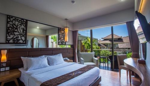 Deluxe with Balcony (1 Double or 2 Single Bed)