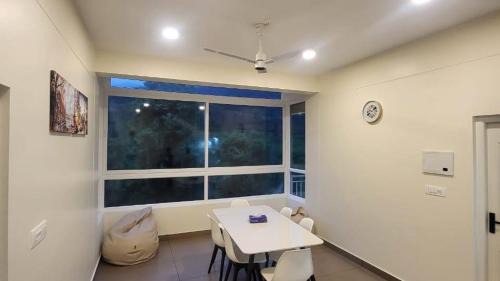 Family Two-Bedroom Apartment with View