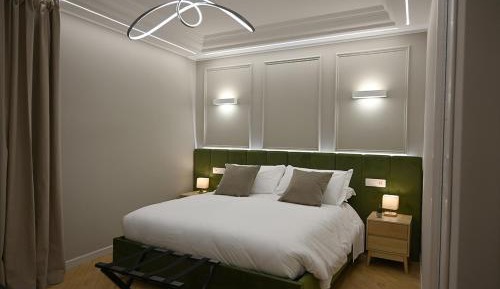 Deluxe Double or Twin Room with City View