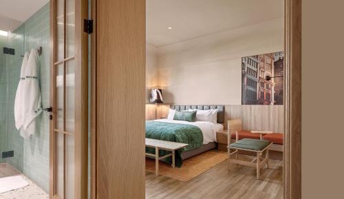 Premium Queen Room